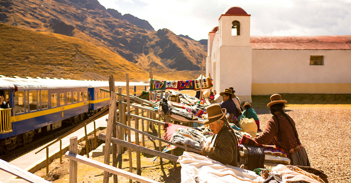 Artisans crafting traditional products during a route tour around Lake Titicaca.